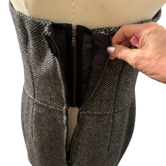 Dolce & Gabbana Midi Wool Strapless Dress Size 46 or US 10 - Picture 4 of 14